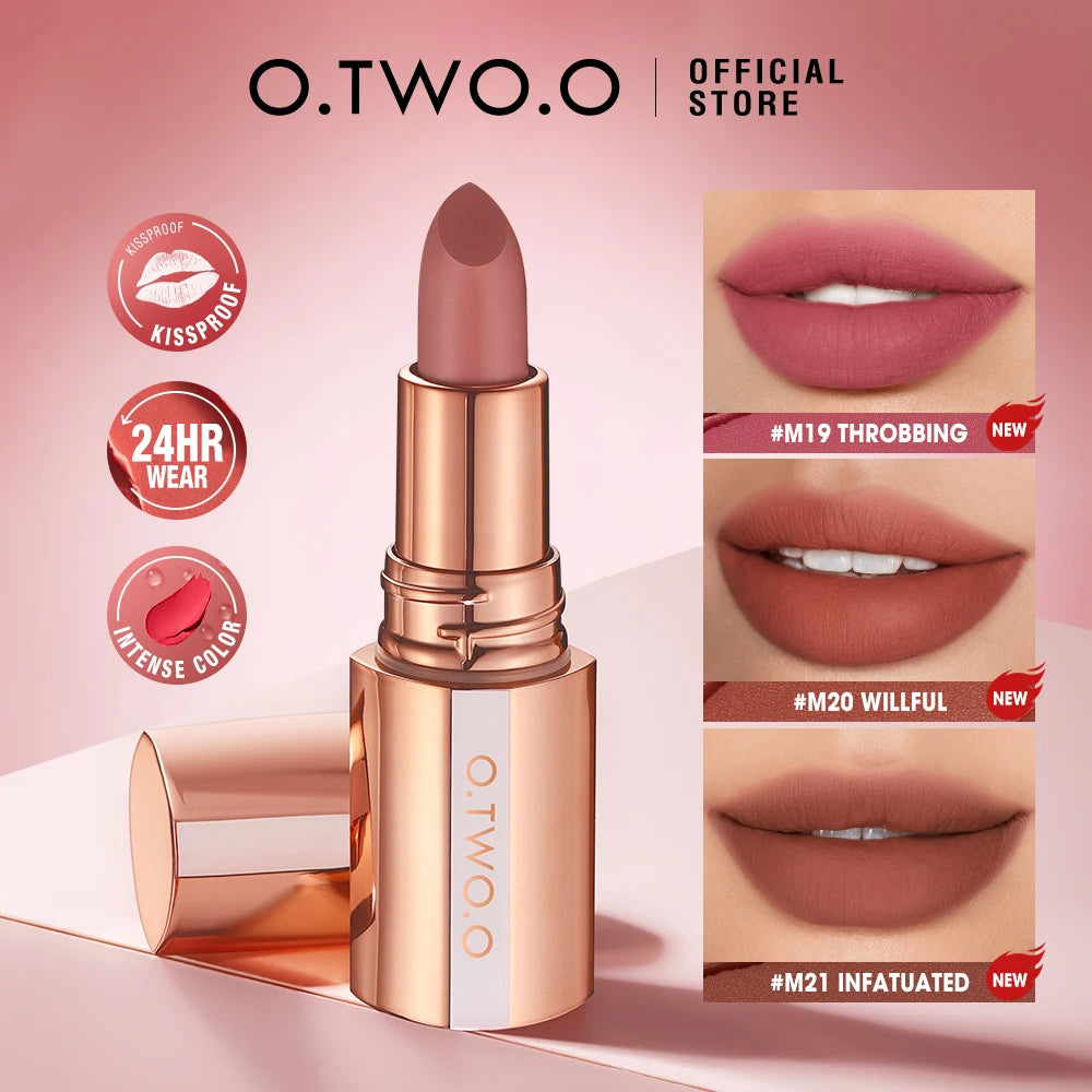O.TWO.O Long-Lasting Matte Lipstick